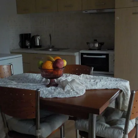 Mary's Place Apartment